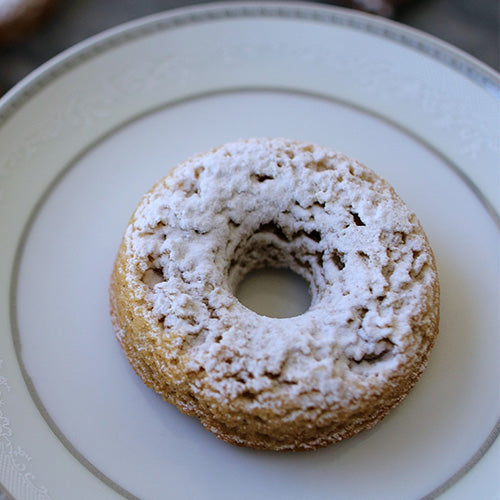 Powdered Almond Donut C: 140 | F: 12g | P: 5g | TC: 4.5g | NC: 2g